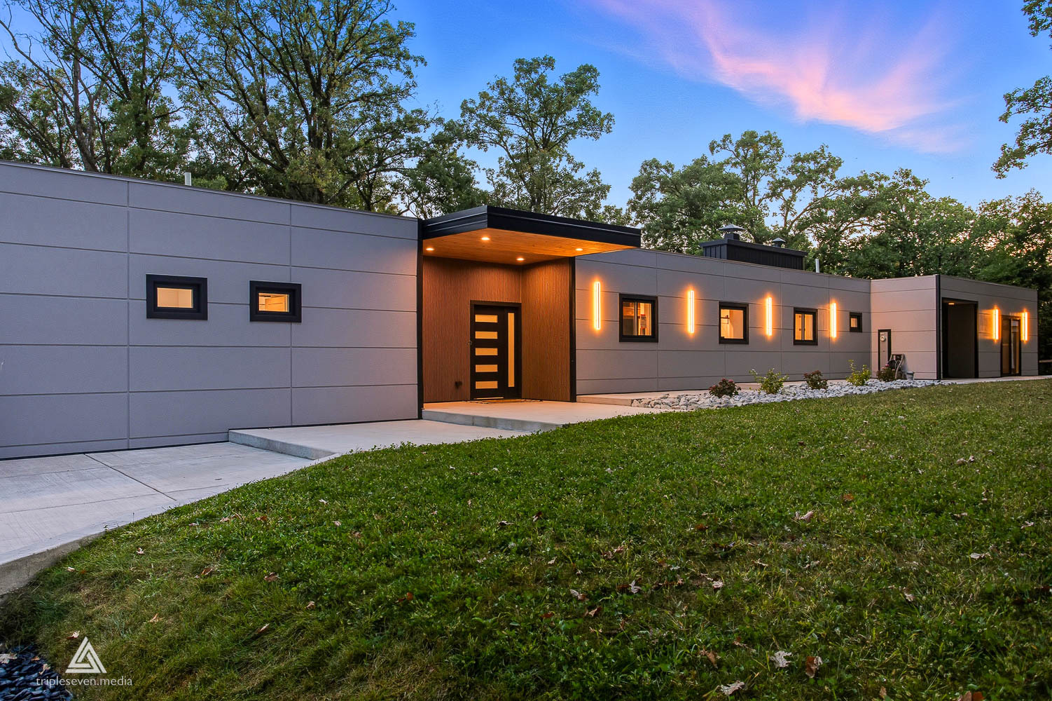 12604 S Pawnee Road, Palos Park, IL 60464
