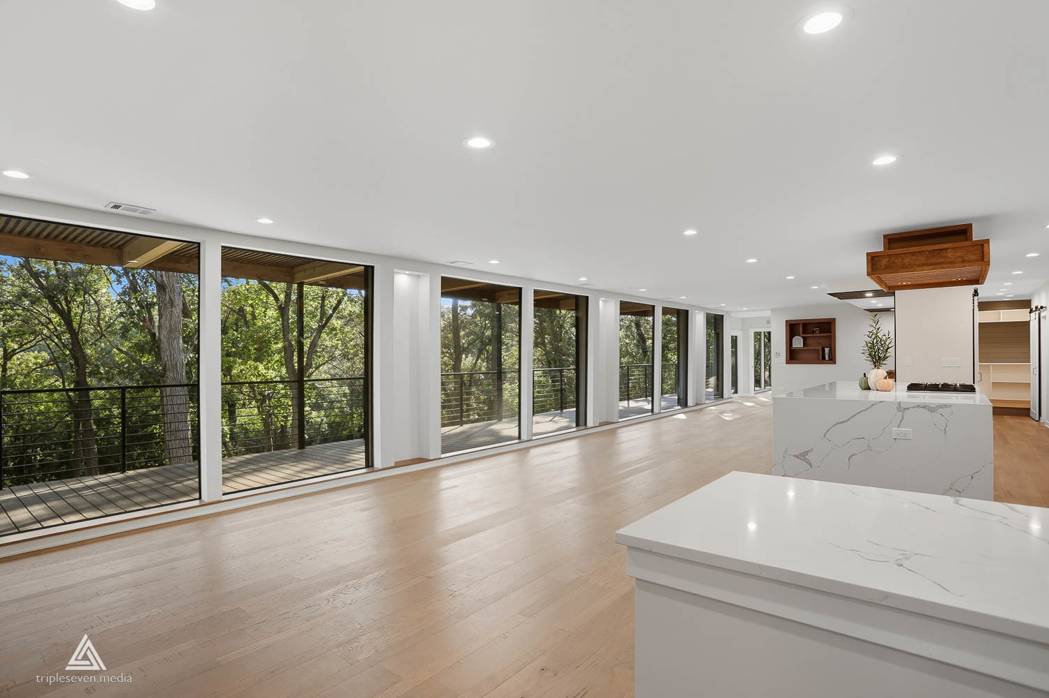 12604 S Pawnee Road, Palos Park, IL 60464