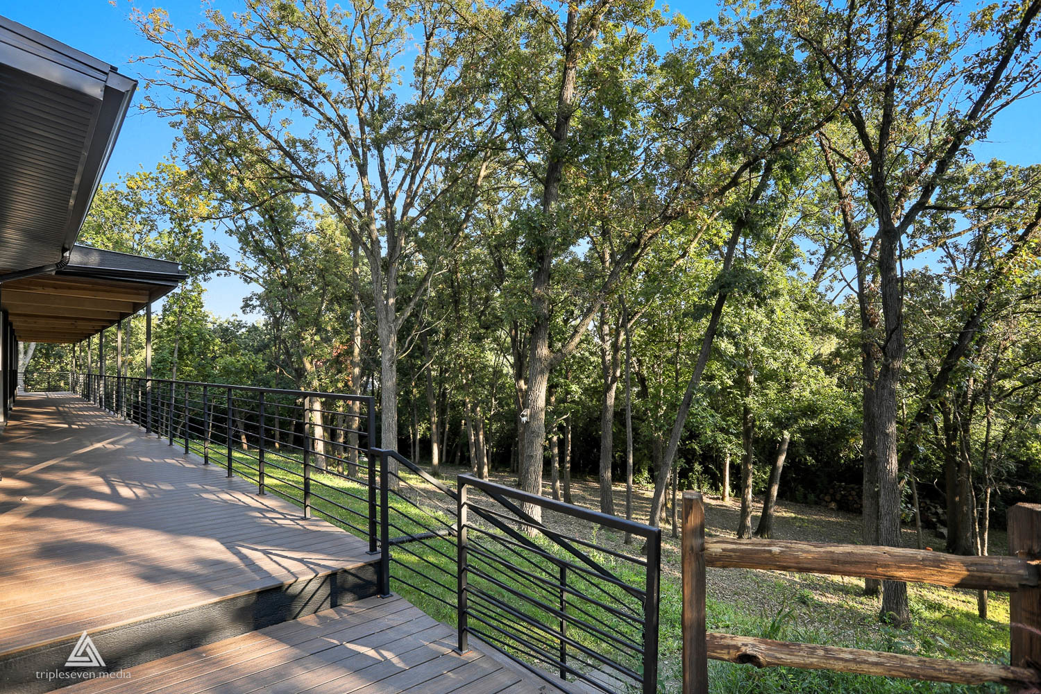12604 S Pawnee Road, Palos Park, IL 60464