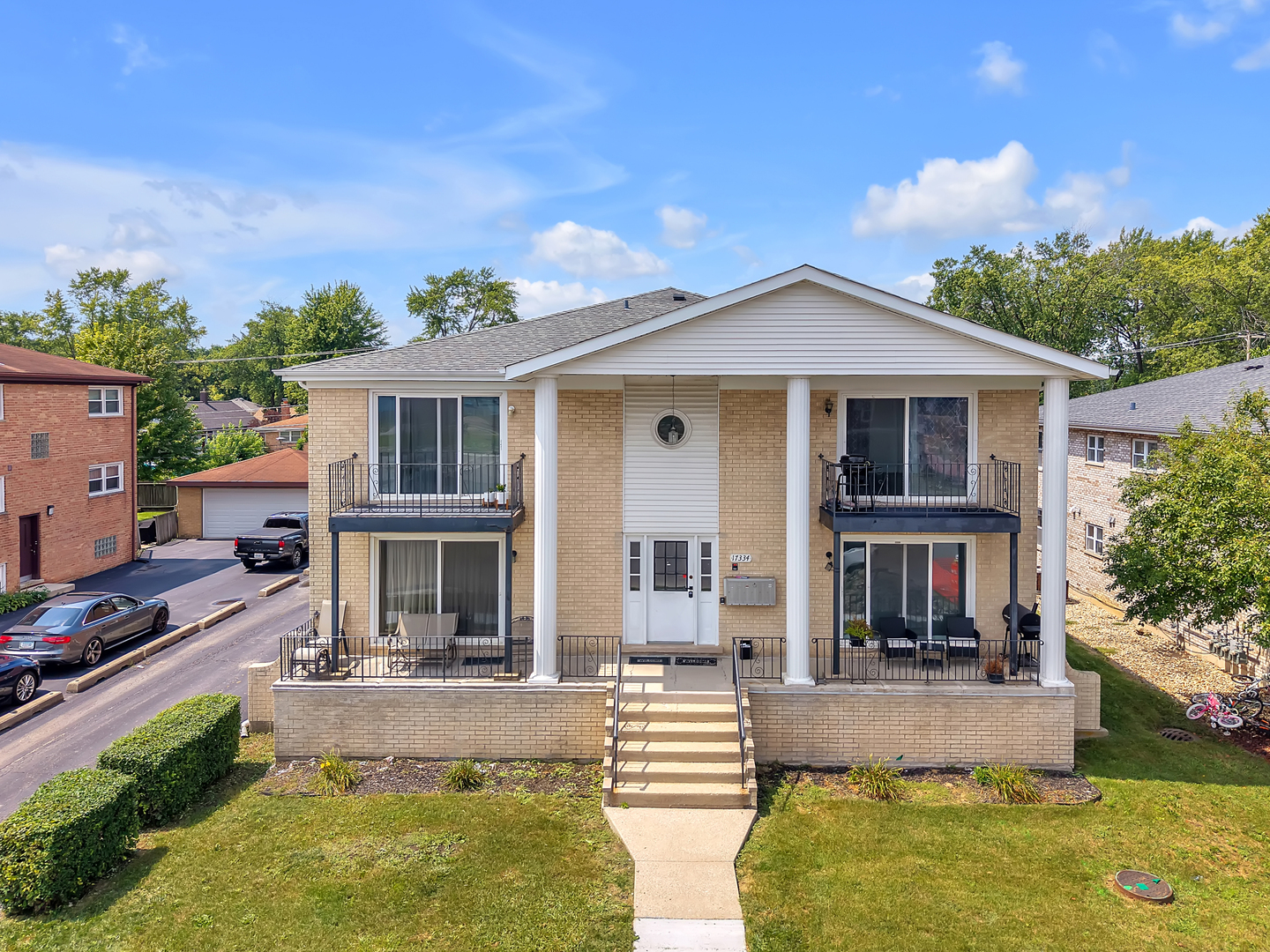 17334 Ridgeland Avenue, Tinley Park, IL 60477