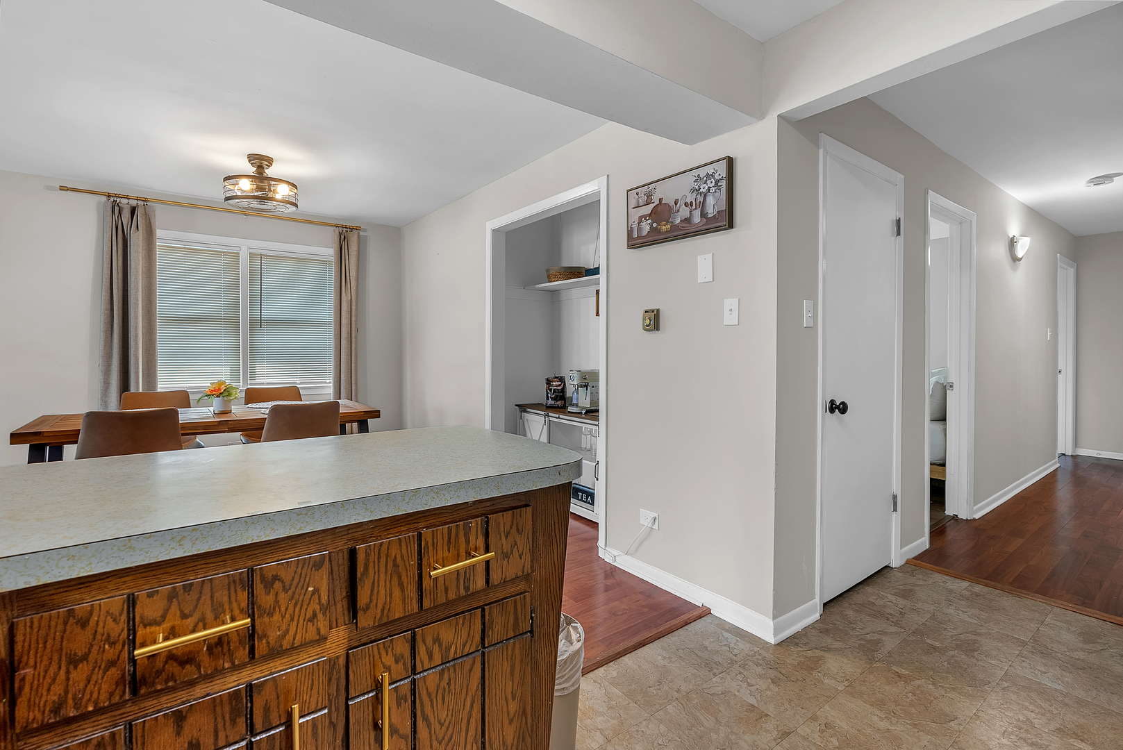 17334 Ridgeland Avenue, Tinley Park, IL 60477