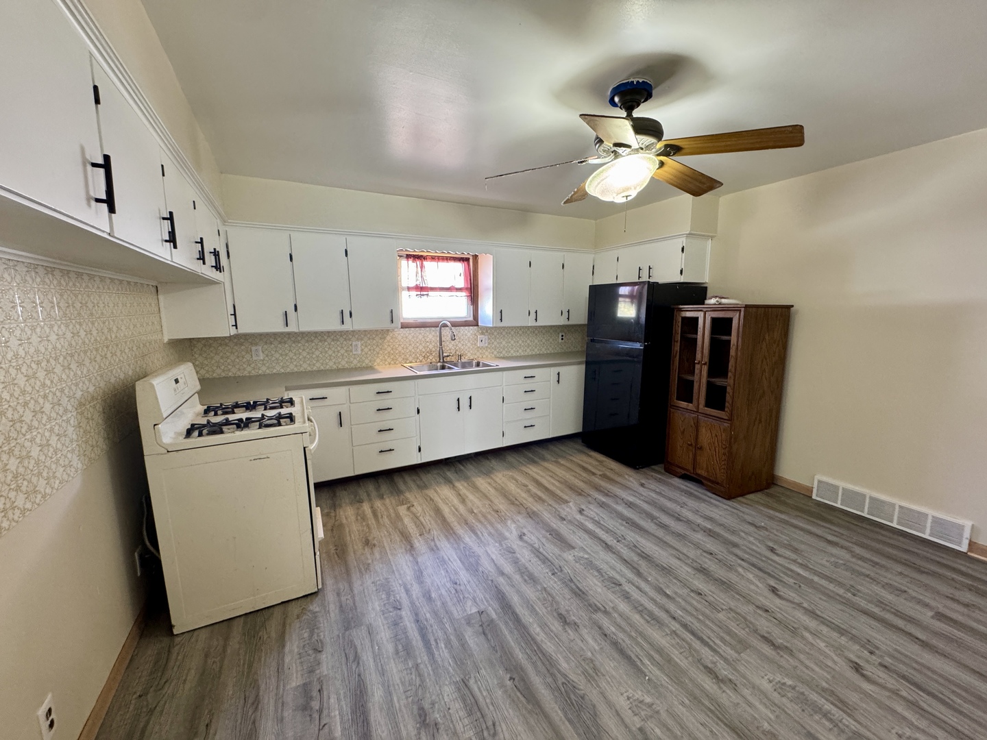 1526 Crosat Street, Lasalle, IL 61301