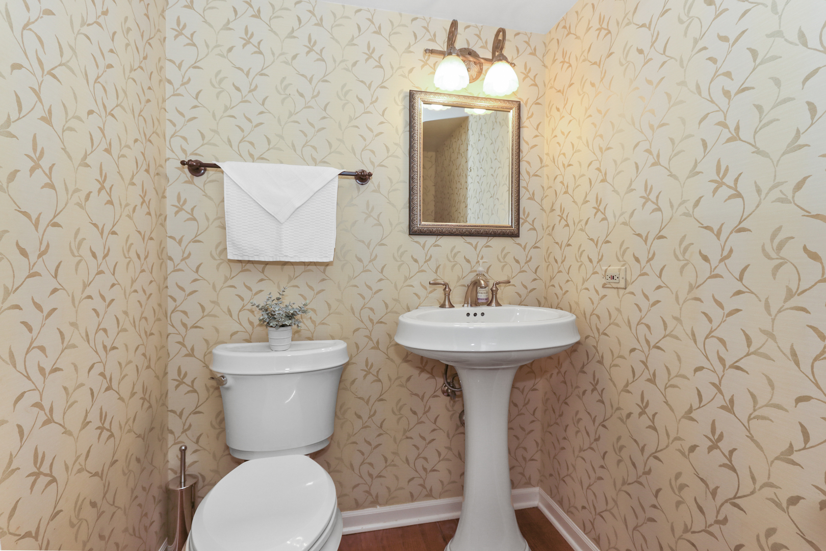 Glen Ellyn, IL 60137