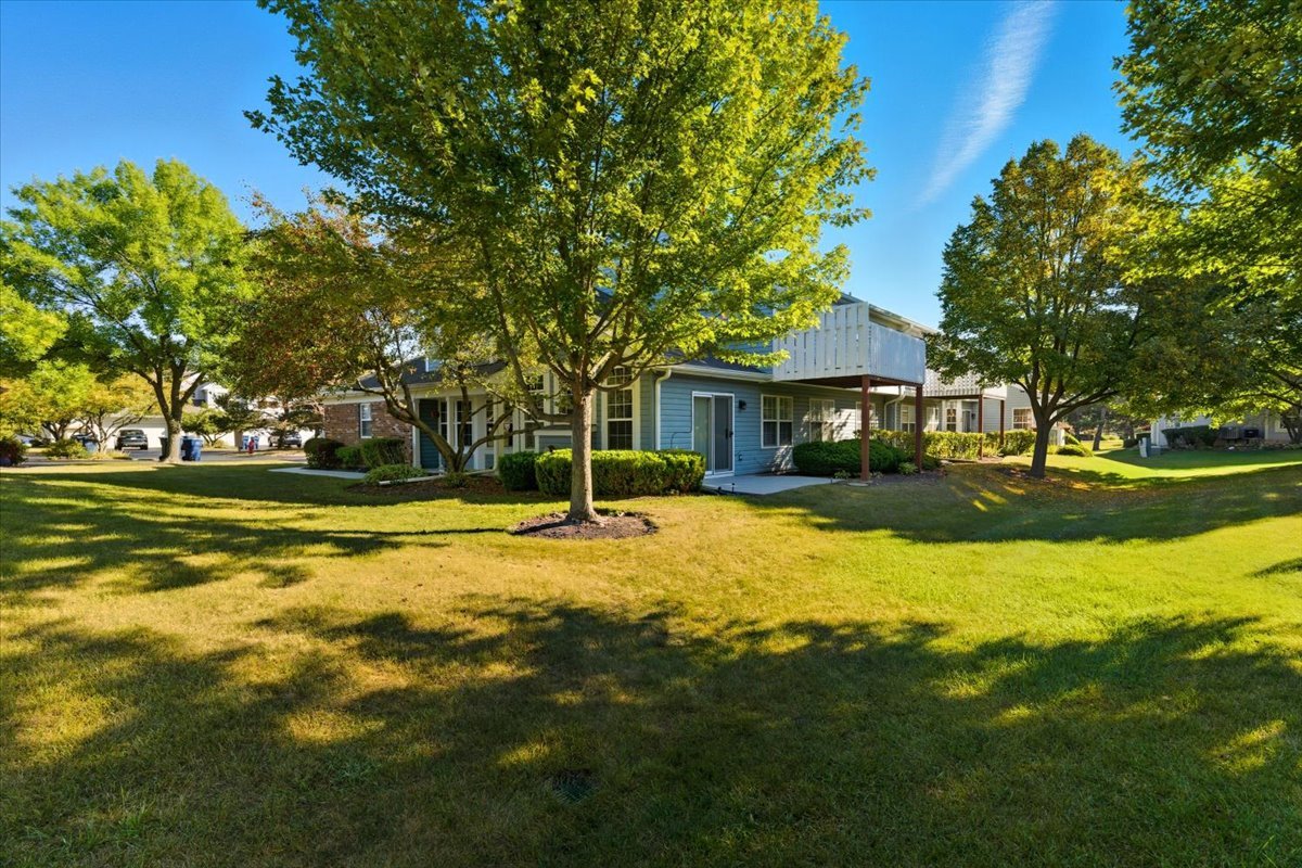 6877 W Mount Vernon Court #4-A, Gurnee, IL 60031