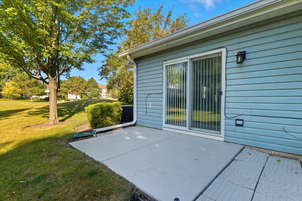 6877 W Mount Vernon Court #4-A, Gurnee, IL 60031