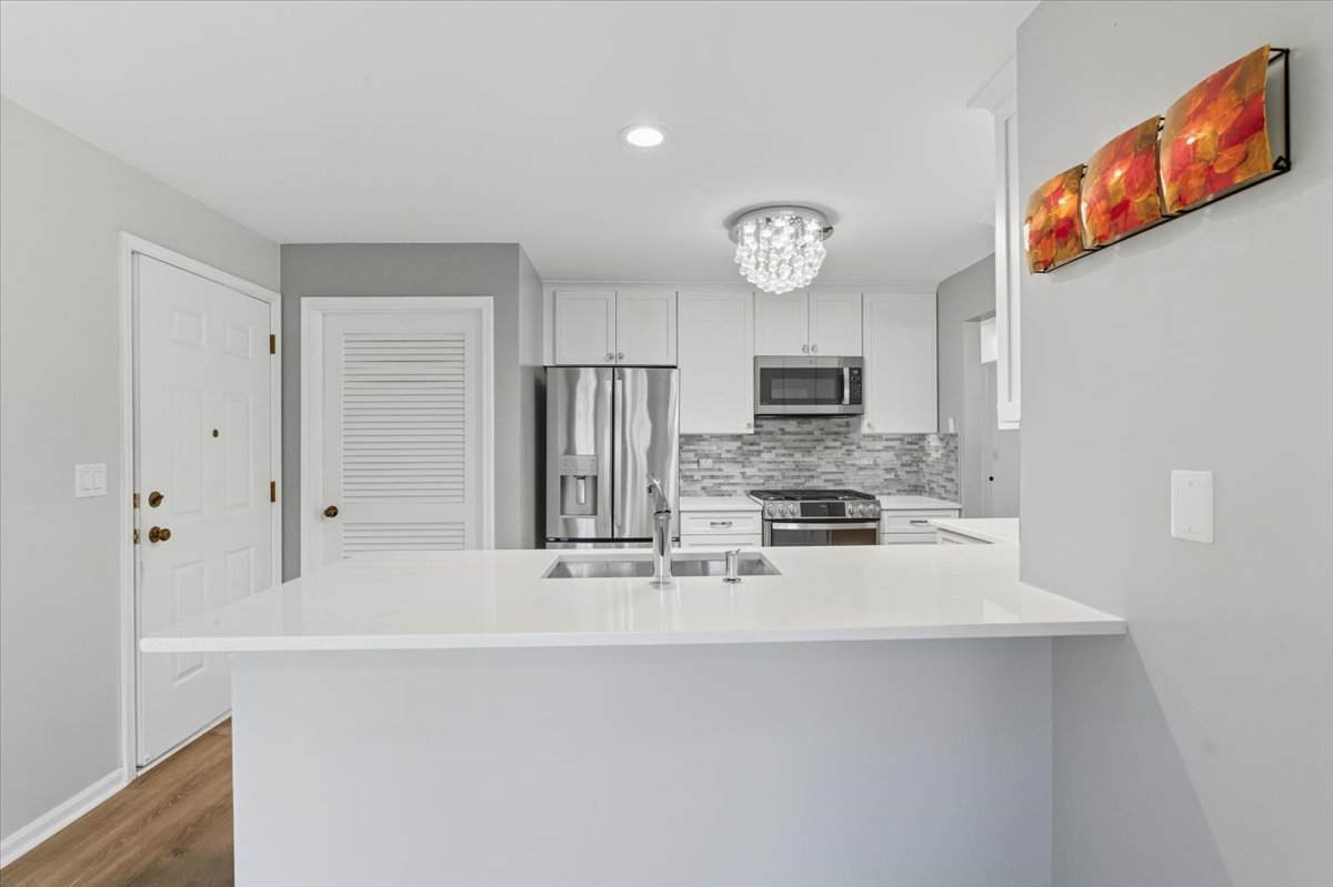 6877 W Mount Vernon Court #4-A, Gurnee, IL 60031