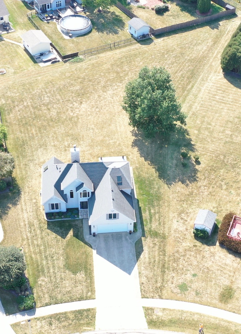 1337 Deer Run Trail, Sandwich, IL 60548