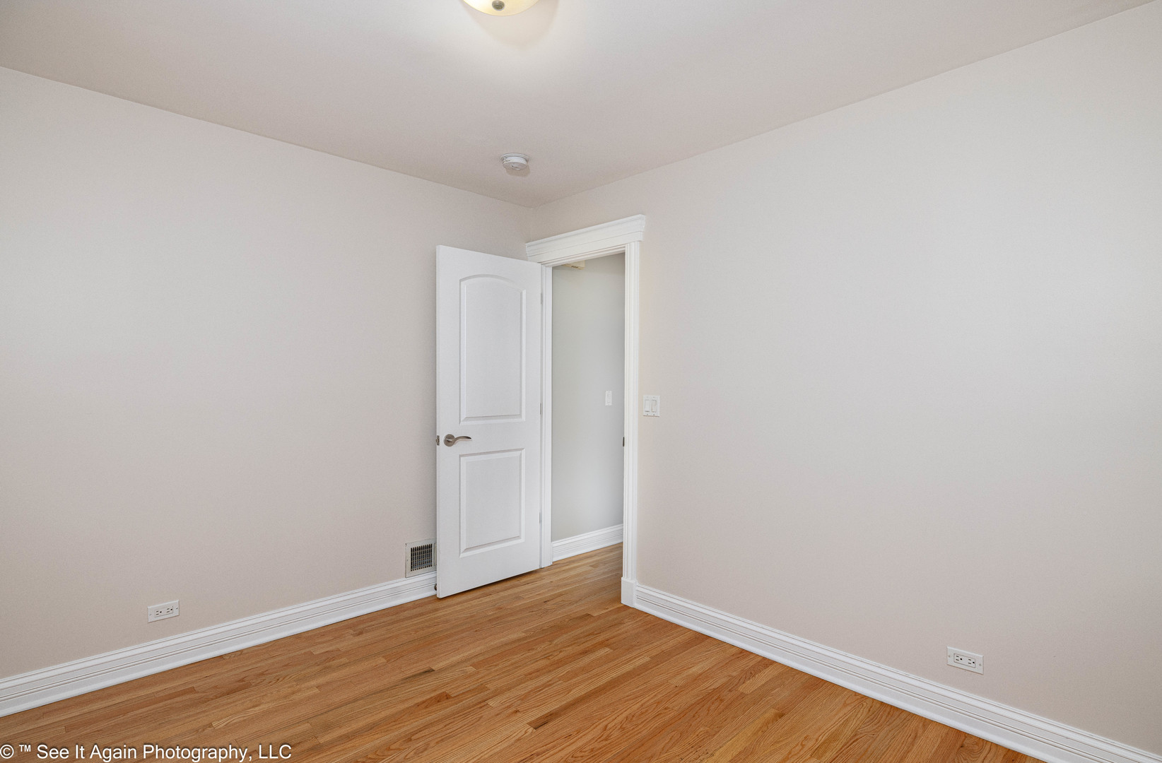 425 47TH Avenue, Bellwood, IL 60104