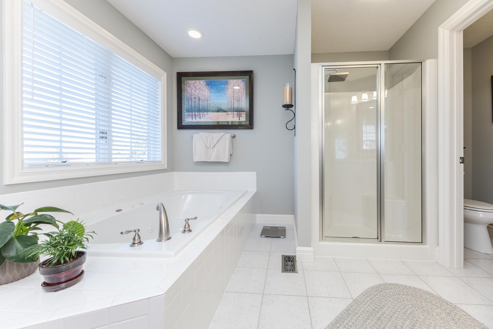 2006 Woodbine Road, Bloomington, IL 61704