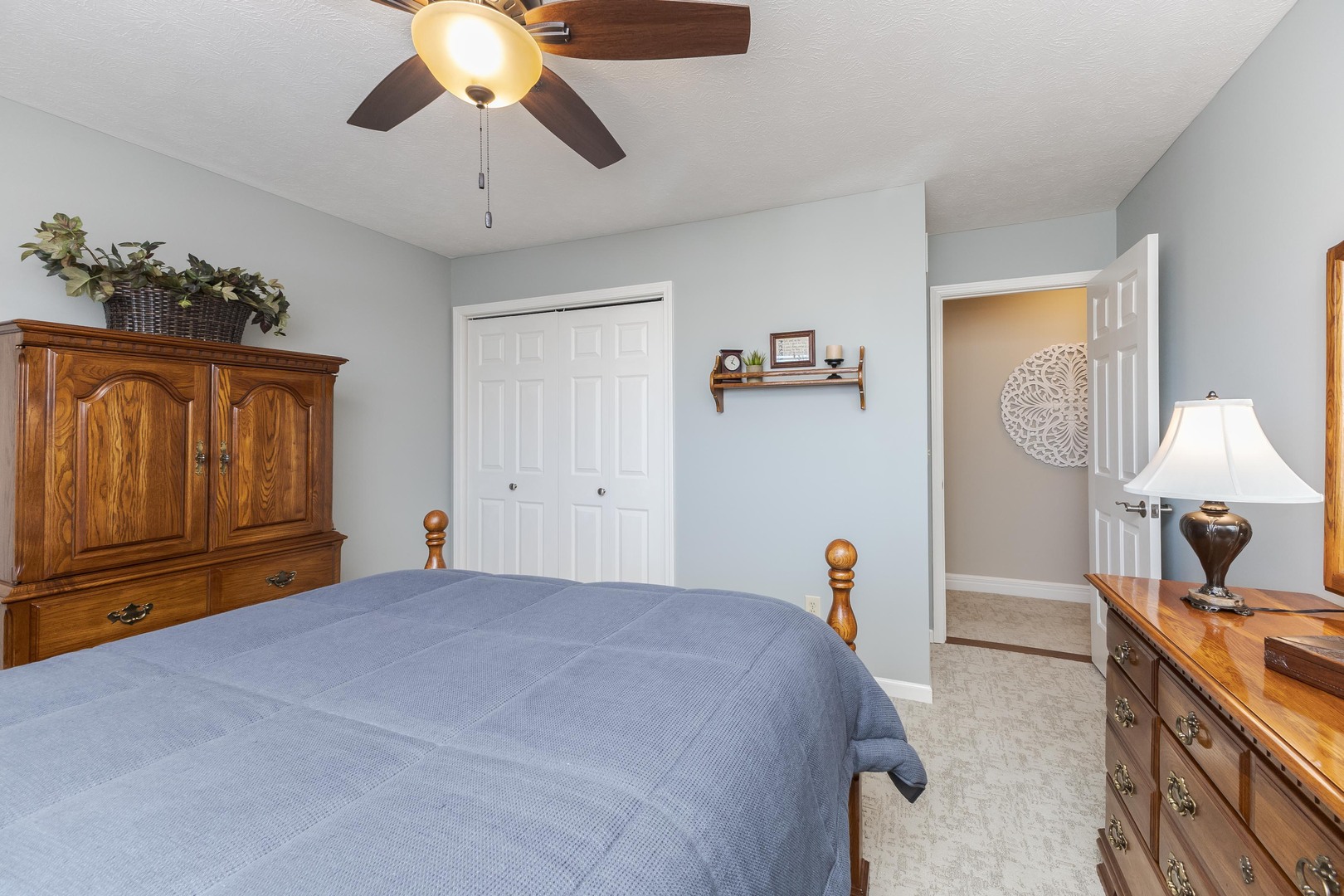 2006 Woodbine Road, Bloomington, IL 61704