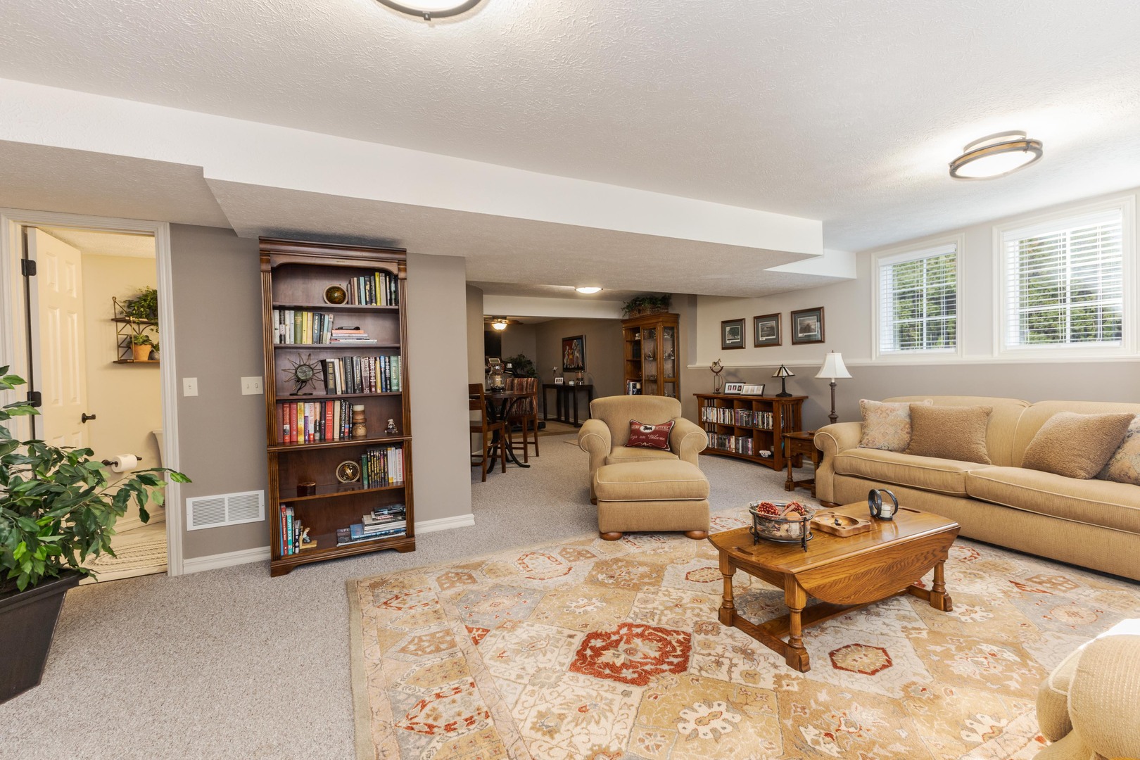 2006 Woodbine Road, Bloomington, IL 61704