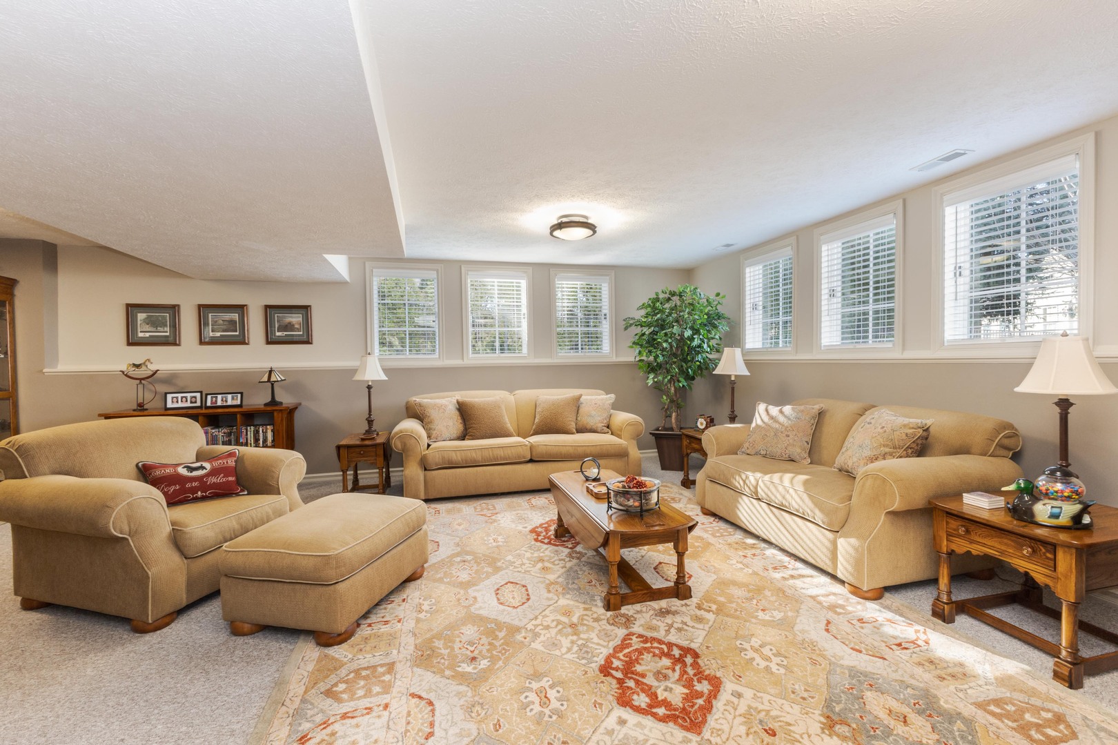 2006 Woodbine Road, Bloomington, IL 61704