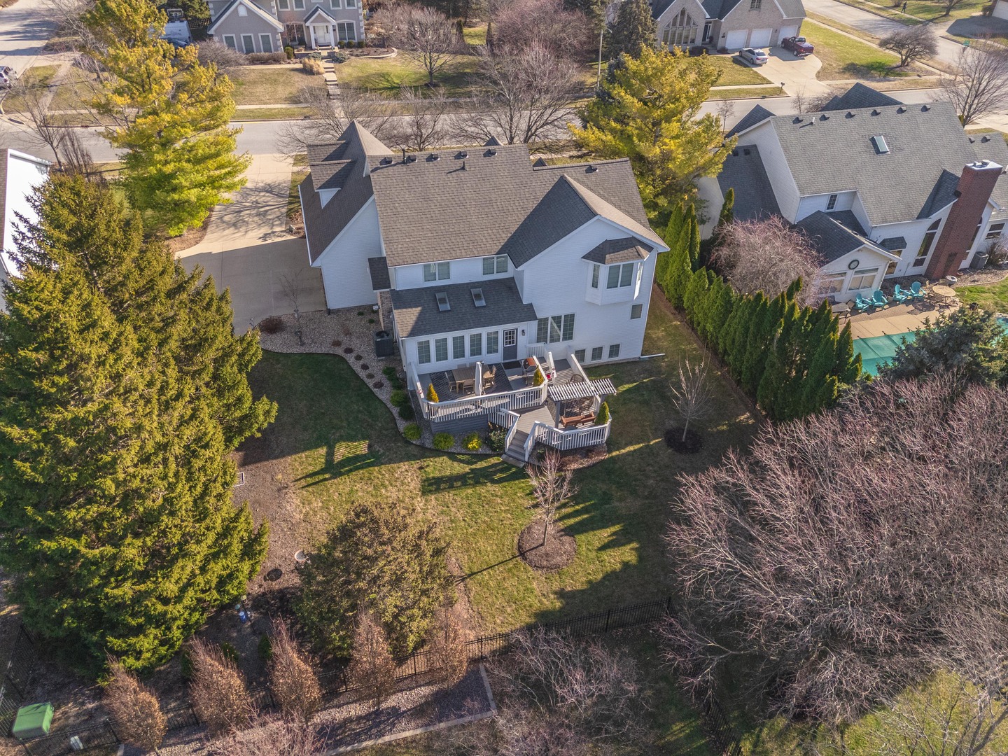 2006 Woodbine Road, Bloomington, IL 61704