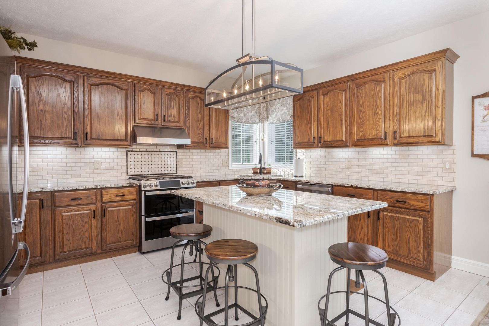 2006 Woodbine Road, Bloomington, IL 61704