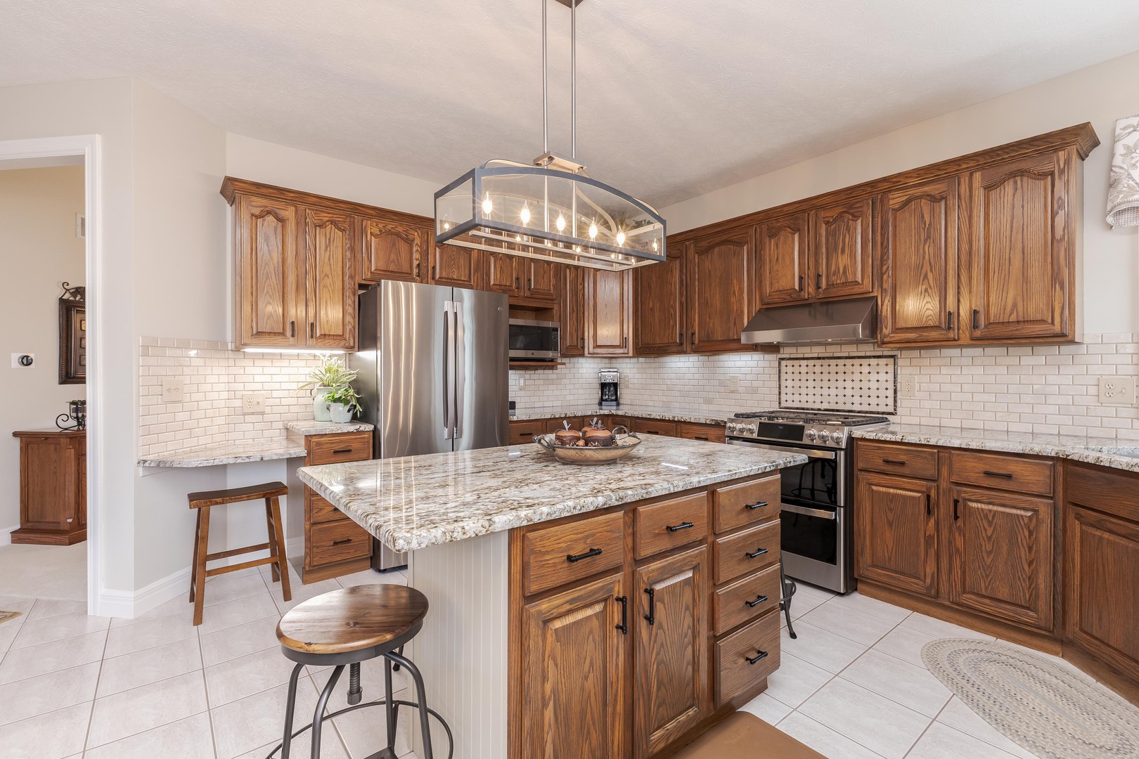 2006 Woodbine Road, Bloomington, IL 61704