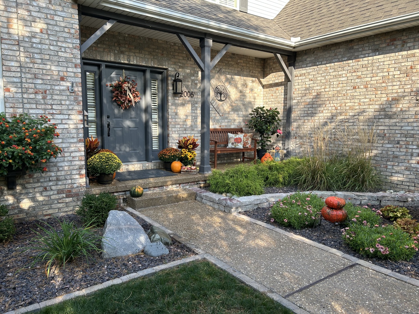 2006 Woodbine Road, Bloomington, IL 61704