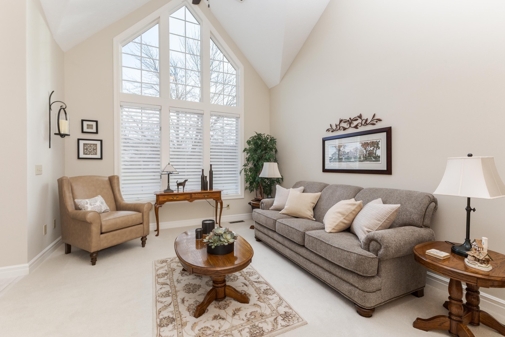 2006 Woodbine Road, Bloomington, IL 61704