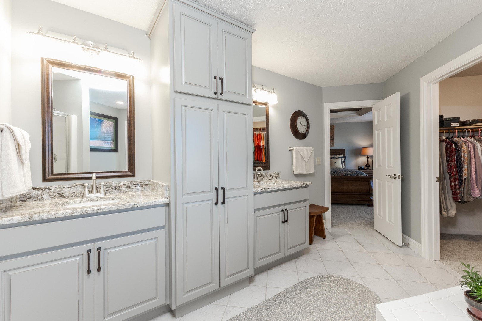 2006 Woodbine Road, Bloomington, IL 61704