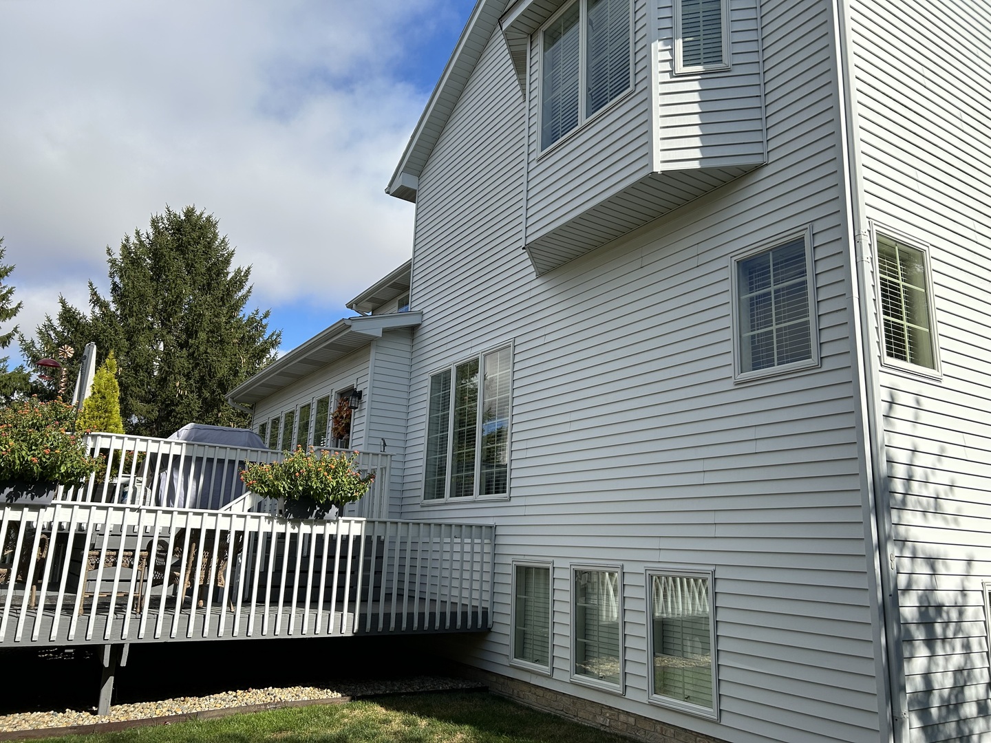 2006 Woodbine Road, Bloomington, IL 61704