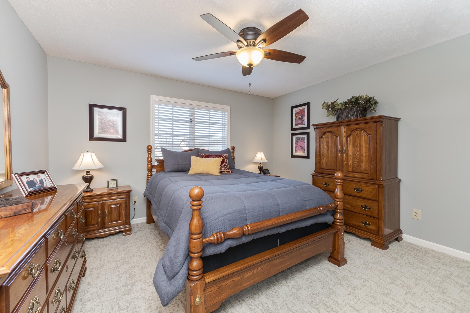 2006 Woodbine Road, Bloomington, IL 61704