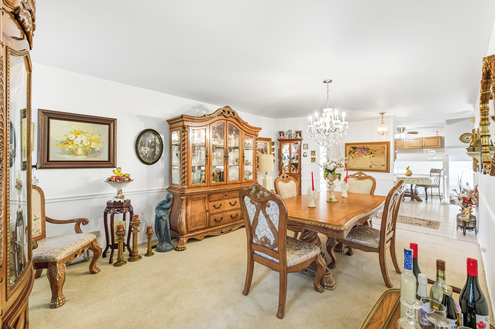 123 Honeysuckle Court, Rolling Meadows, IL 60008