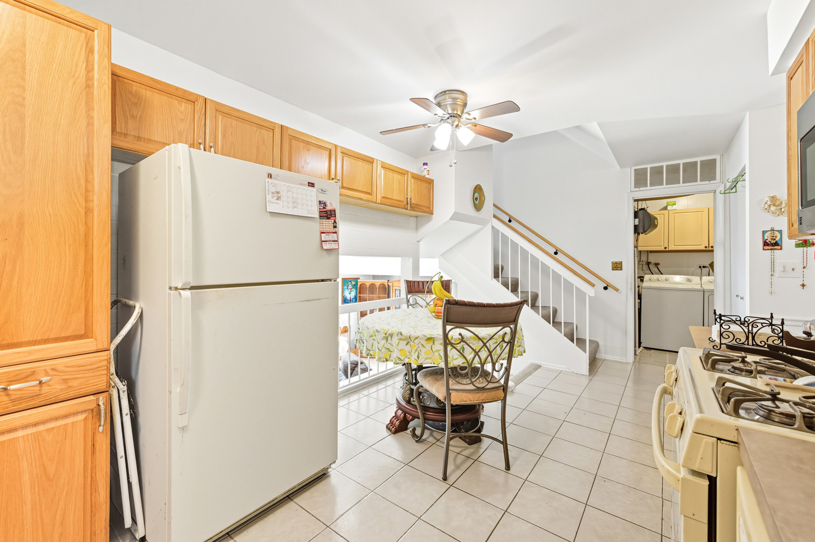 123 Honeysuckle Court, Rolling Meadows, IL 60008