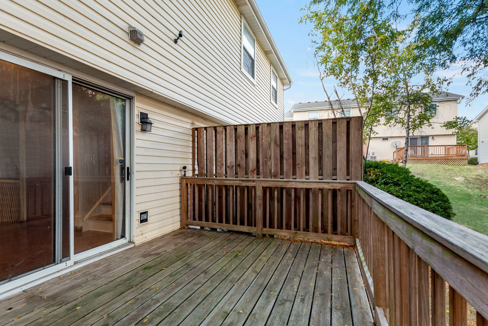 205 Raintree Court, Aurora, IL 60504