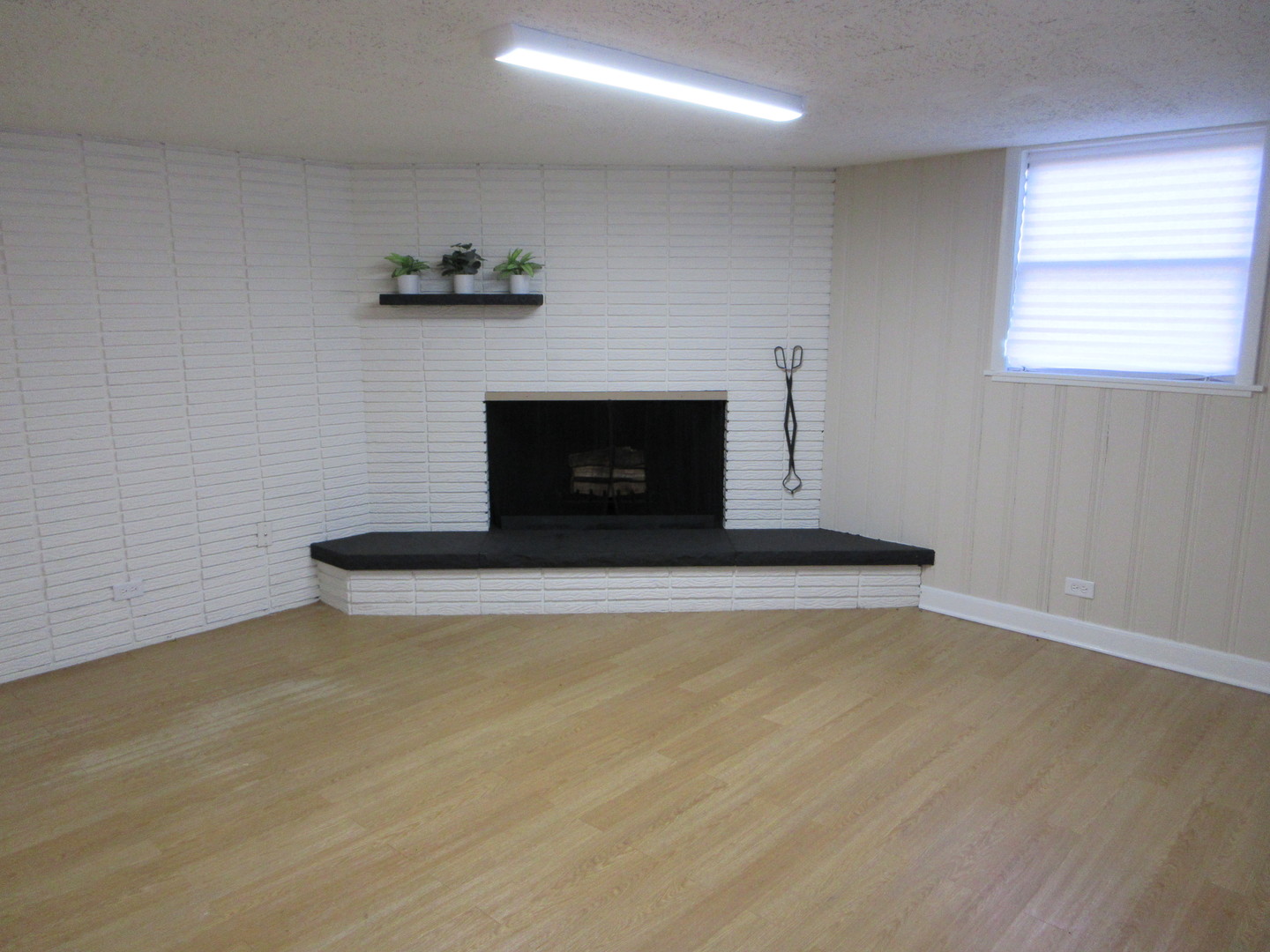 2918 W 99th Place, Evergreen Park, IL 60805