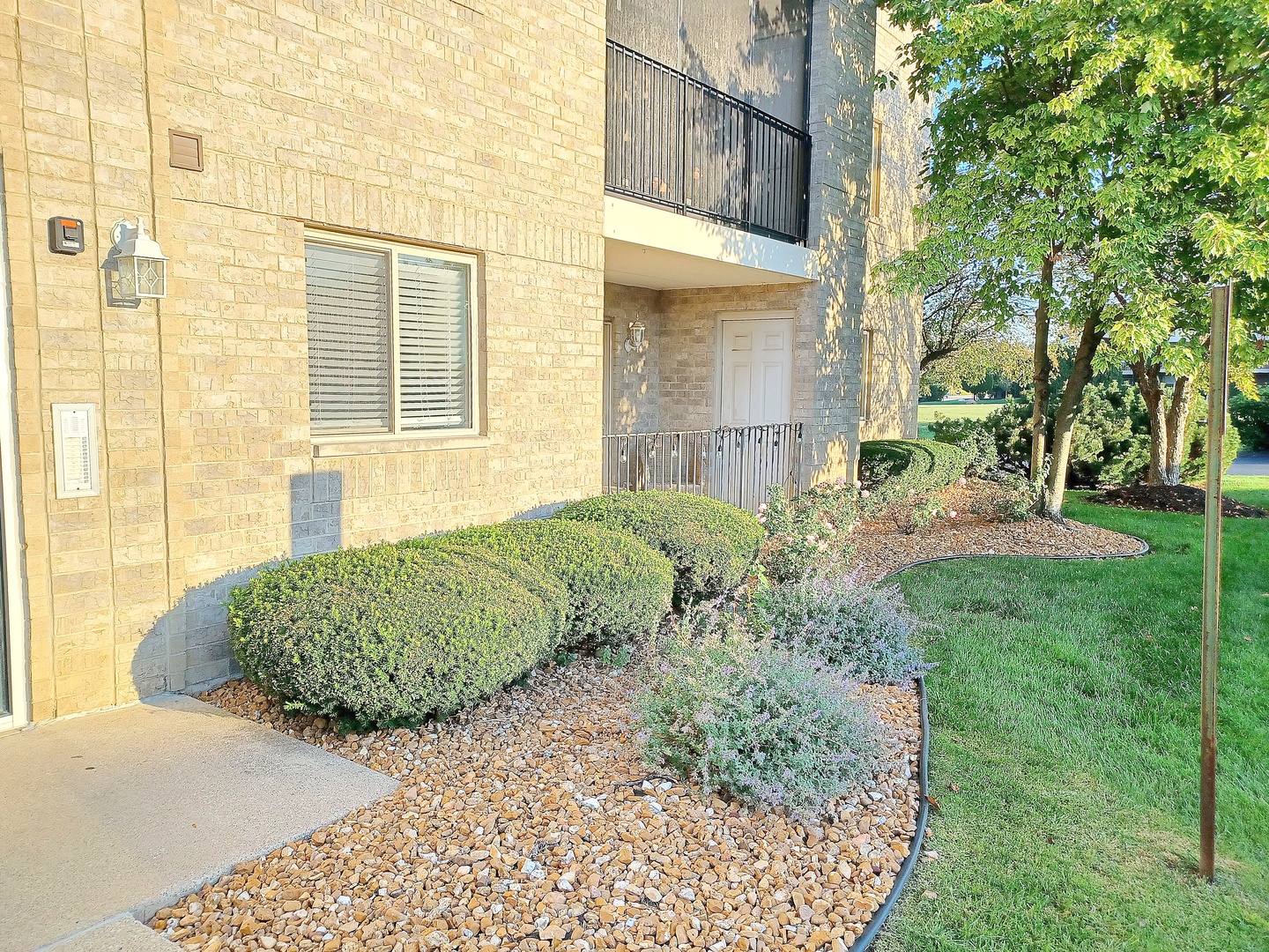 6810 Ridge Point Drive #1C, Oak Forest, IL 60452