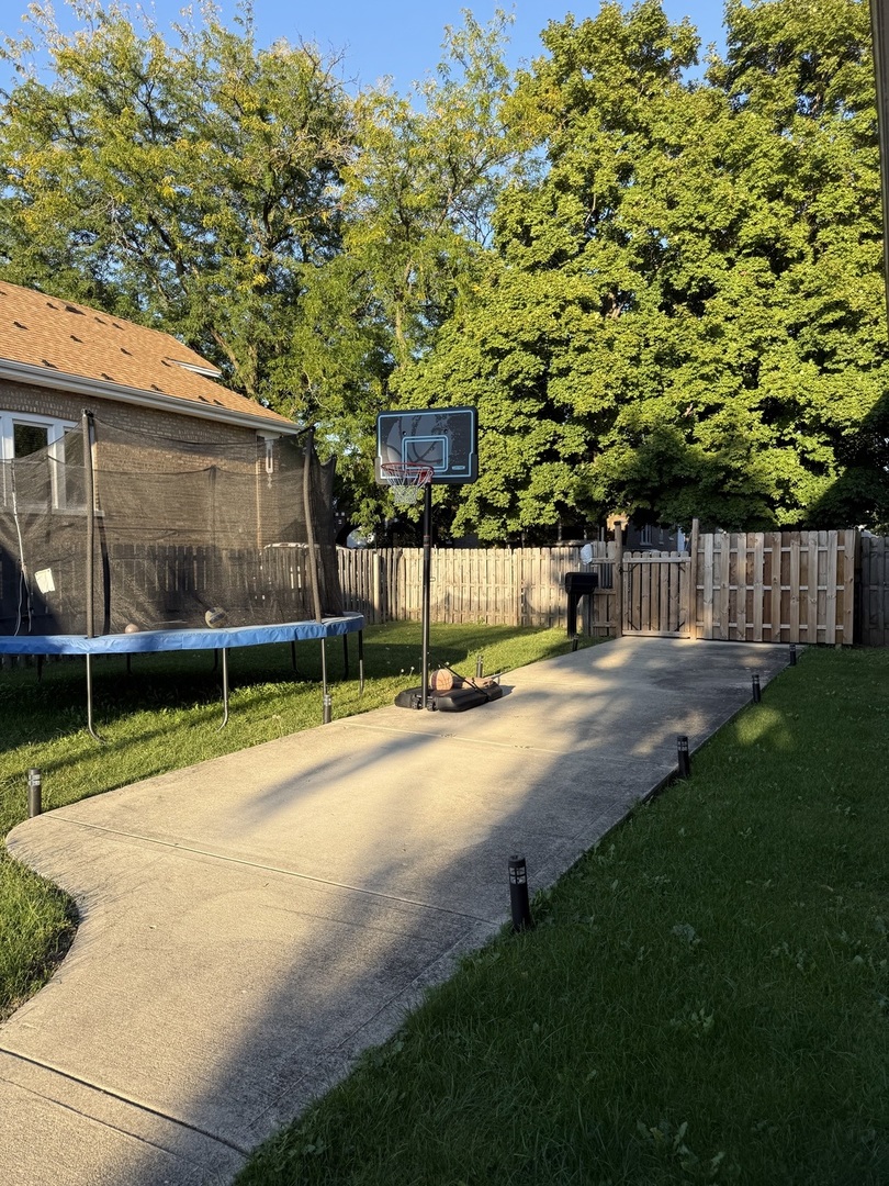 1910 S 61st Court, Cicero, IL 60804