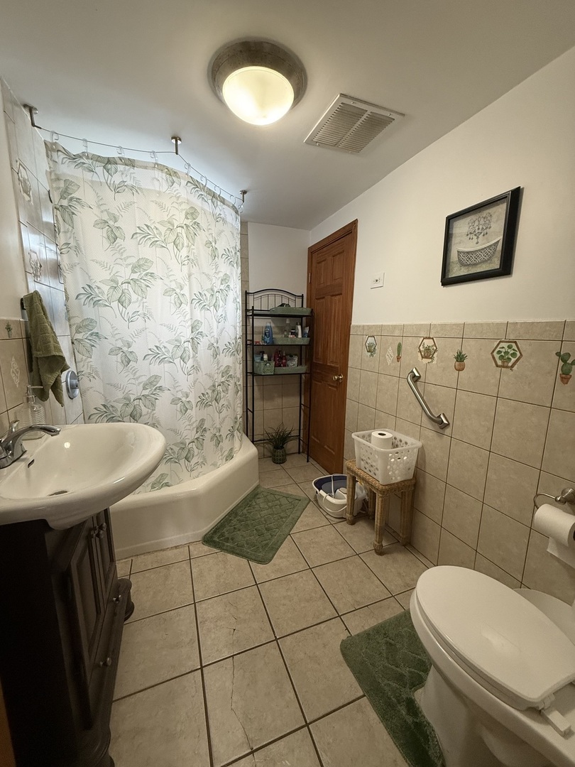 1910 S 61st Court, Cicero, IL 60804