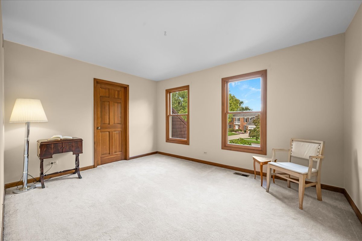 508 Braemar Avenue, Naperville, IL 60563