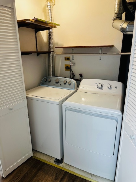 13422 W Circle Drive #401, Crestwood, IL 60418
