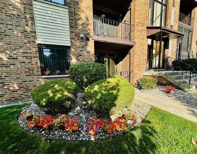 13422 W Circle Drive #401, Crestwood, IL 60418