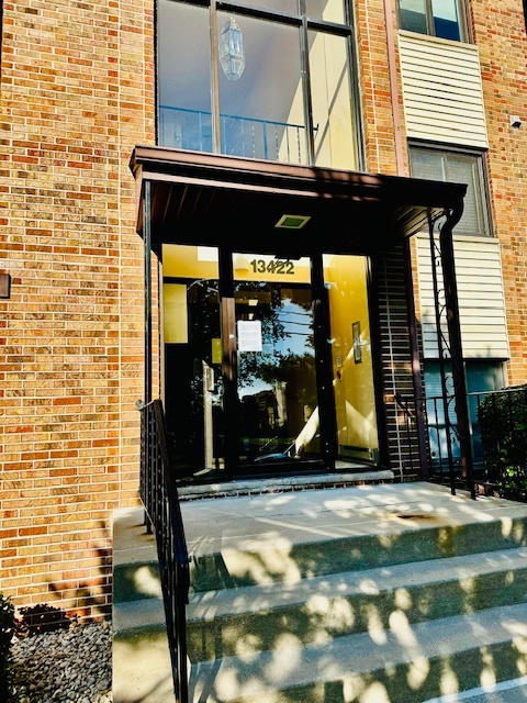 13422 W Circle Drive #401, Crestwood, IL 60418