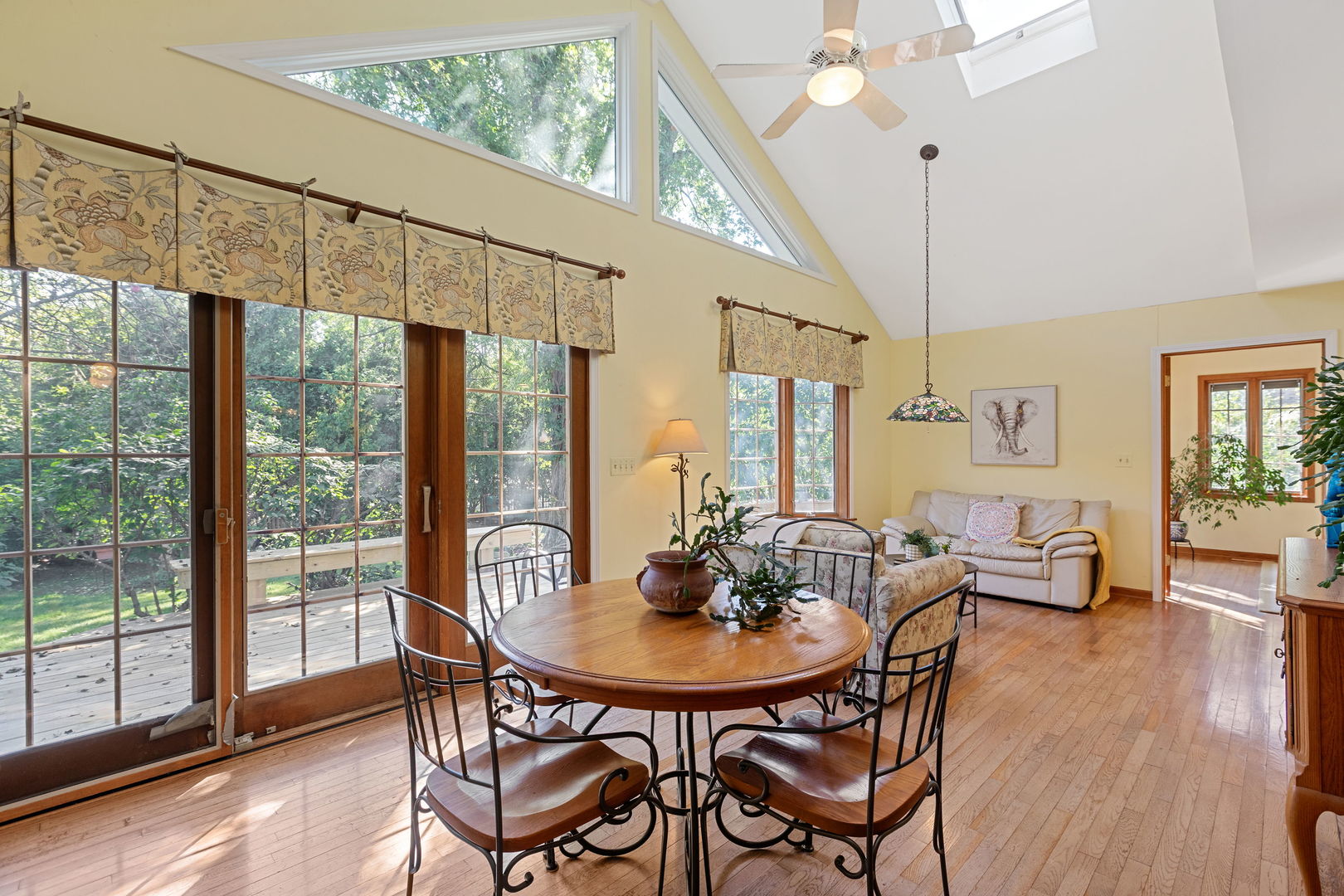 455 Laburnum Drive, Northbrook, IL 60062