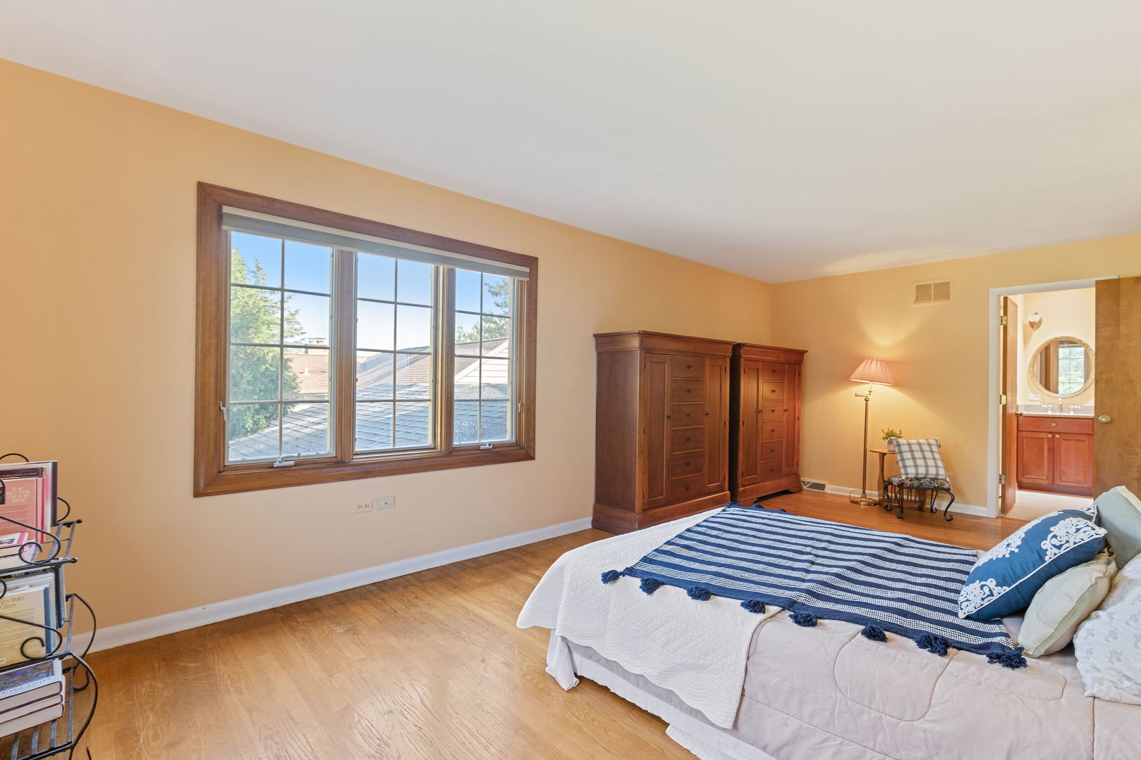 455 Laburnum Drive, Northbrook, IL 60062