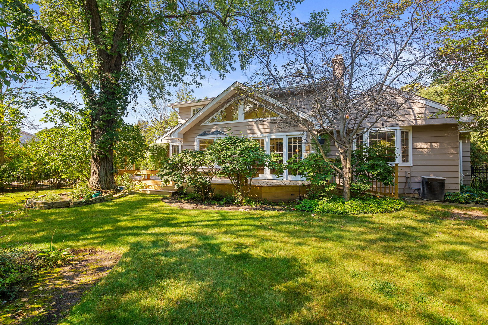 455 Laburnum Drive, Northbrook, IL 60062