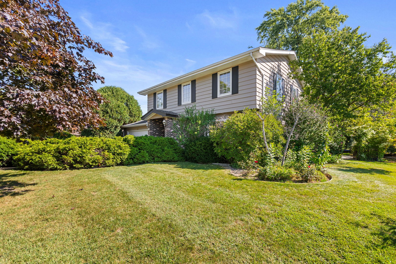 455 Laburnum Drive, Northbrook, IL 60062