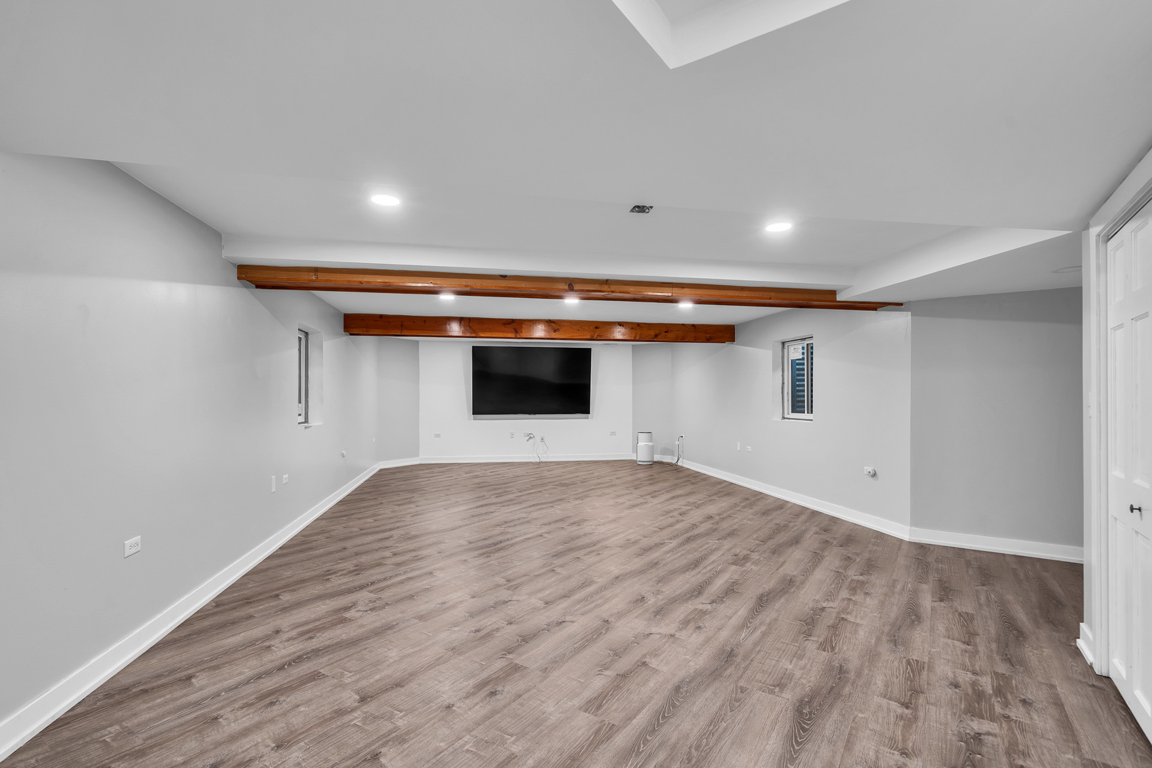 9S151 Skylane Drive, Naperville, IL 60564