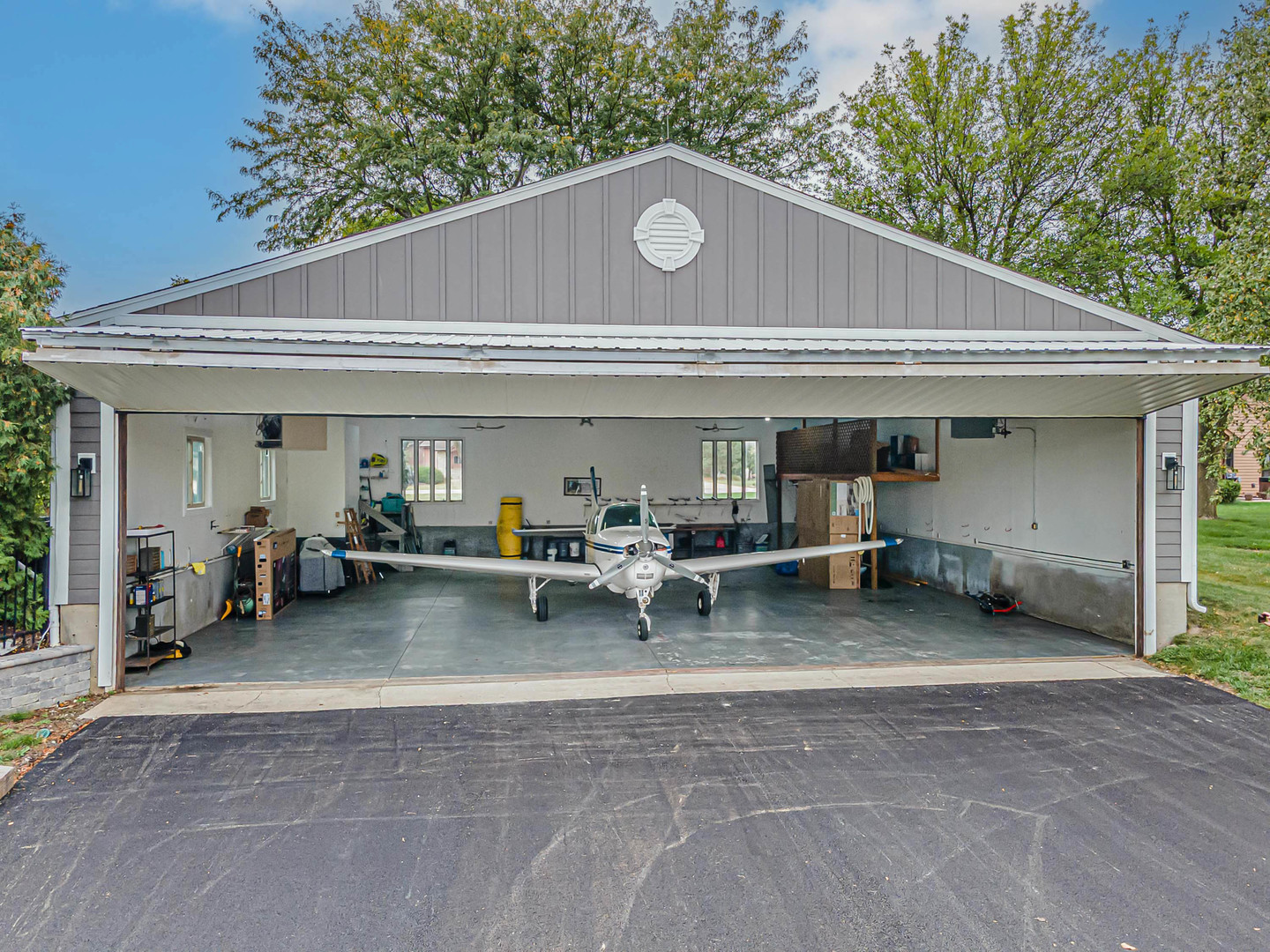 9S151 Skylane Drive, Naperville, IL 60564