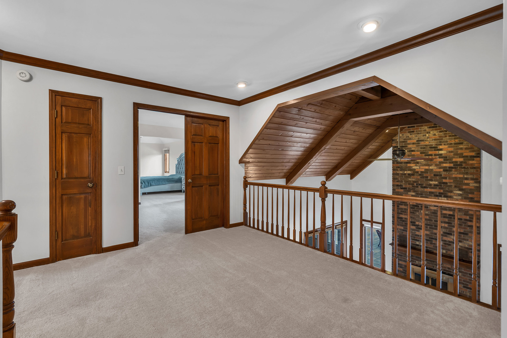 9S151 Skylane Drive, Naperville, IL 60564