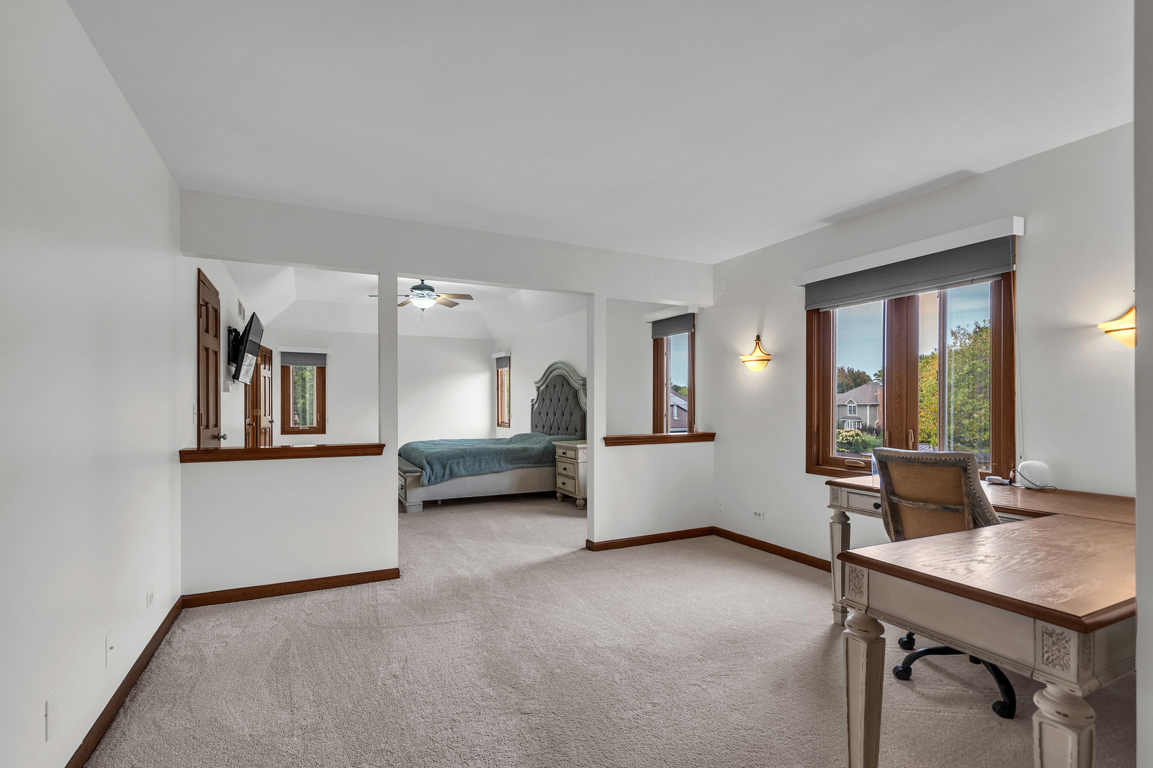 9S151 Skylane Drive, Naperville, IL 60564