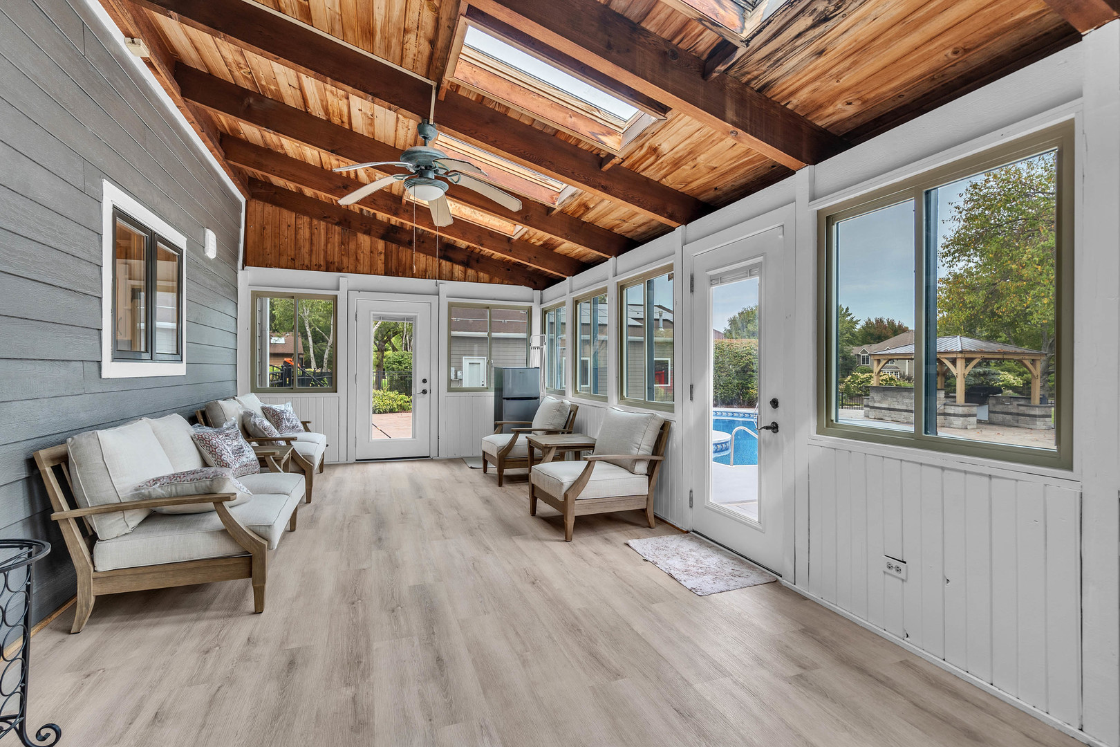 9S151 Skylane Drive, Naperville, IL 60564