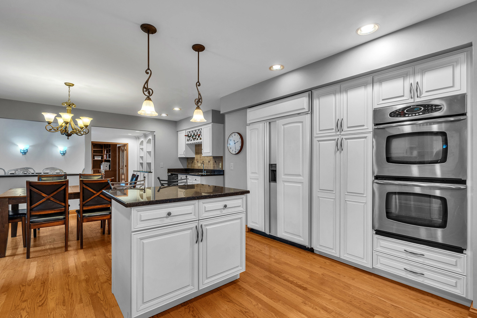 9S151 Skylane Drive, Naperville, IL 60564