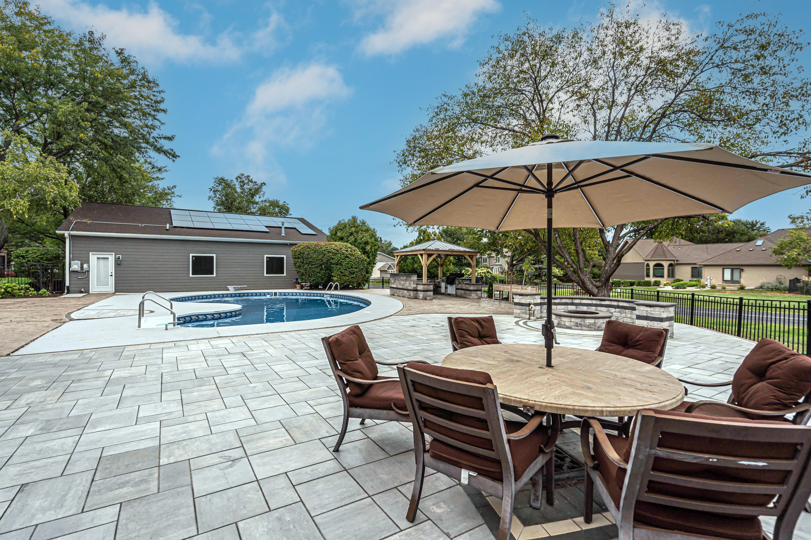 9S151 Skylane Drive, Naperville, IL 60564