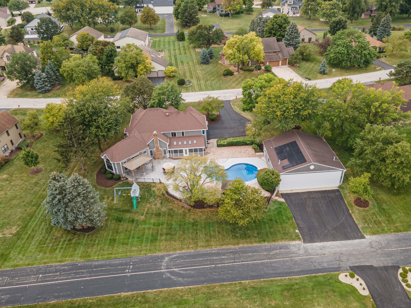 9S151 Skylane Drive, Naperville, IL 60564