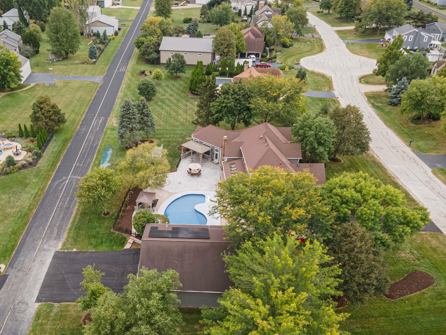 9S151 Skylane Drive, Naperville, IL 60564