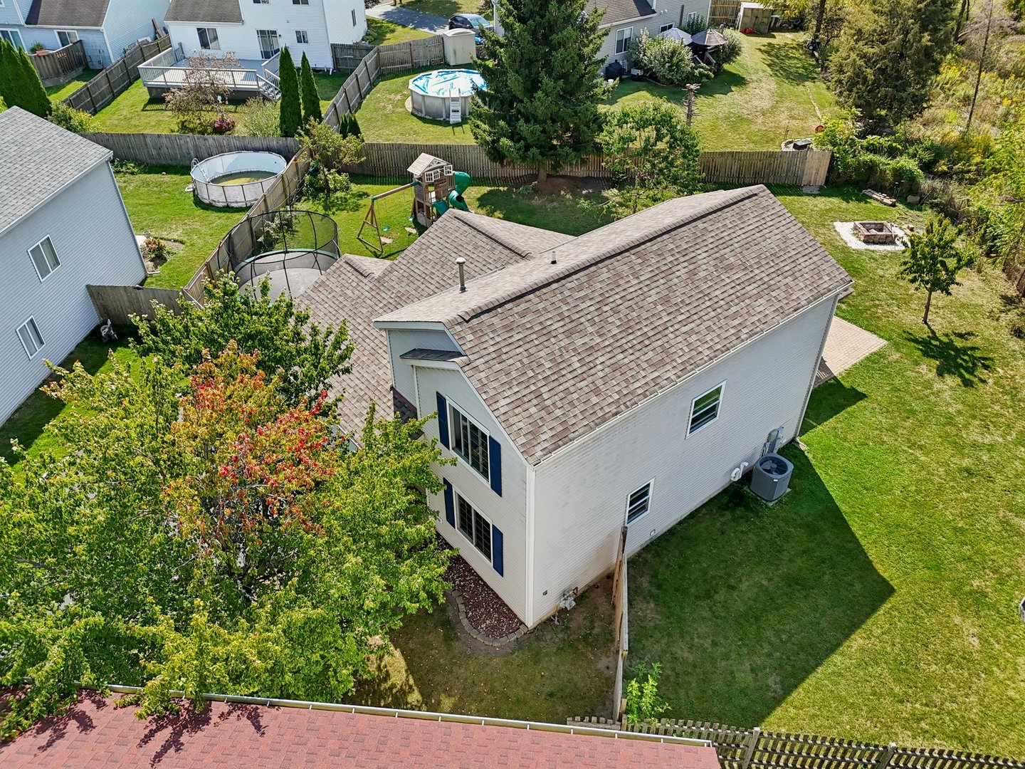 349 E Springwood Court, Round Lake Beach, IL 60073