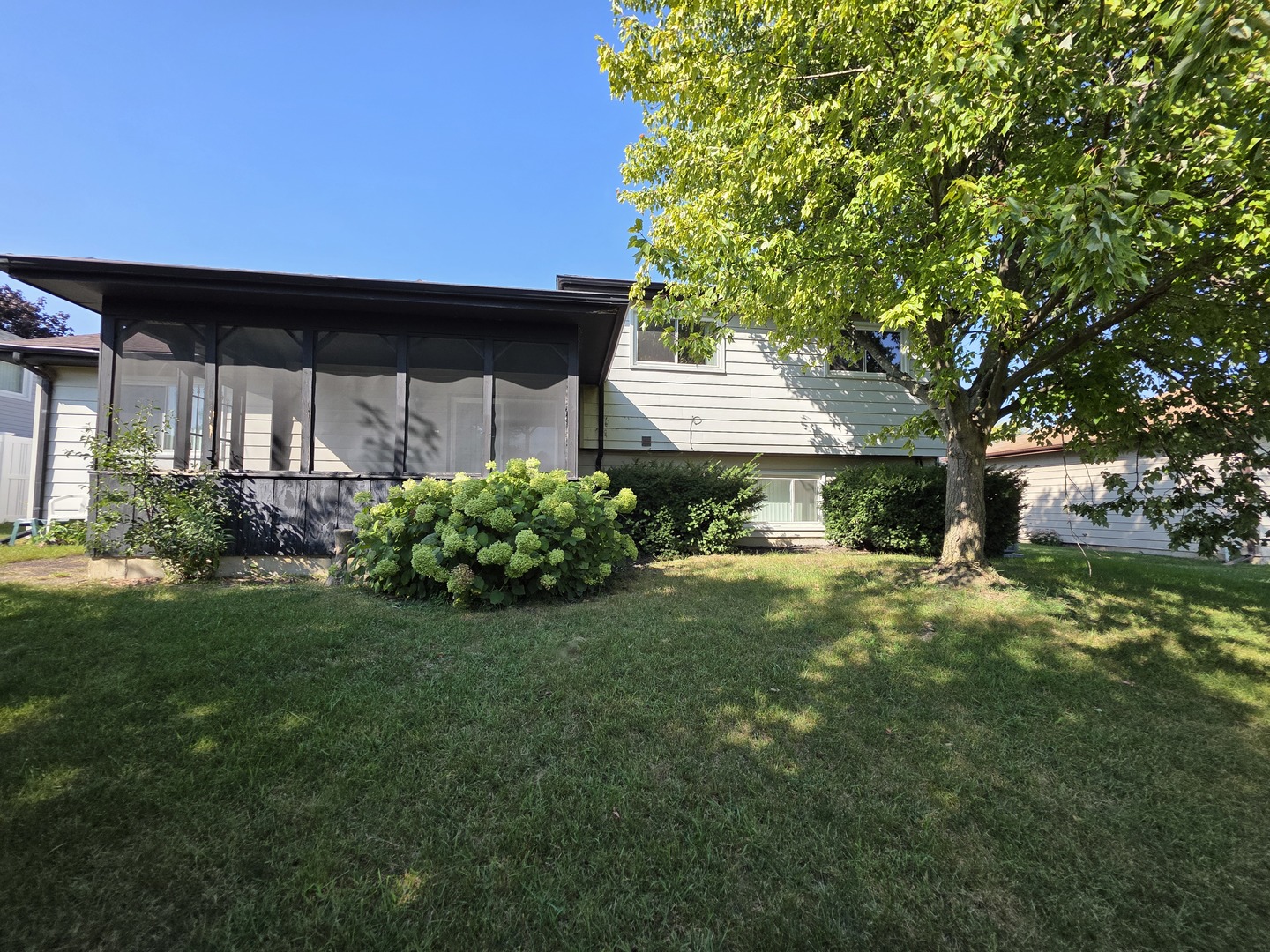 6103 Sunflower Drive, Matteson, IL 60443